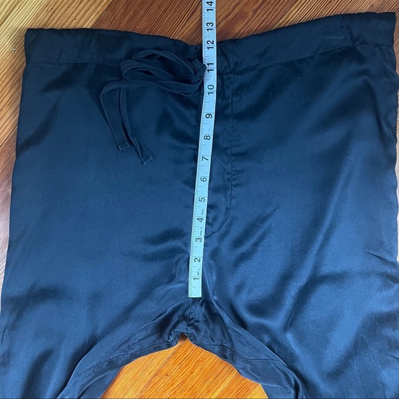 Kloni & the Krew Black Silk Cropped Pants - Picture 10 of 12